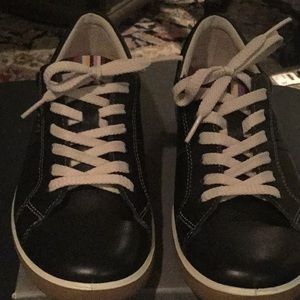 Ecco Chase Lace Black shoes size 6-6.5 medium